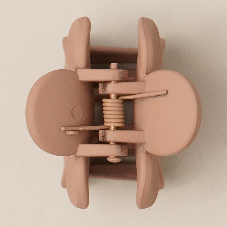 Small Flower Shaped Claw Clip