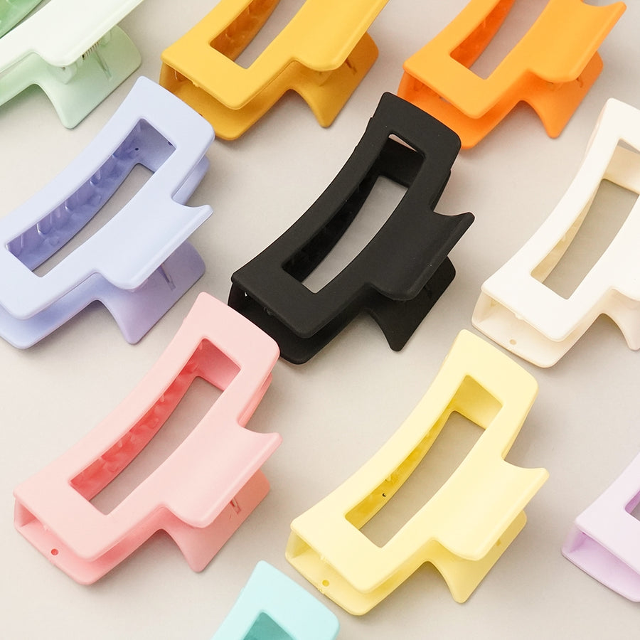 Large Cut-Out Claw Clip